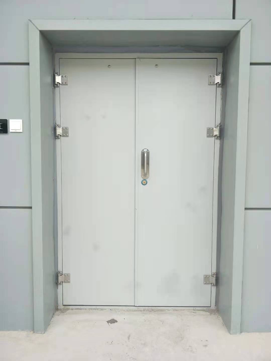 鋼質防火門（mén）